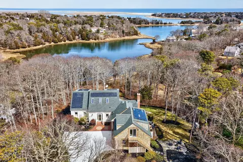 7 Little Cove Ln, Orleans, MA 02653