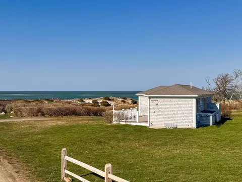 280 Harbor Point Rd, Barnstable, MA 02630