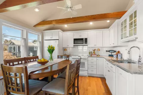 Kitchen - 280 Harbor Point Rd, Barnstable, MA 02630 photo 2 of 2