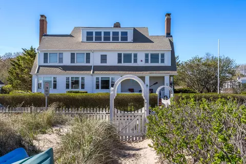 616 Commercial St UNIT 15, Provincetown, MA 02657