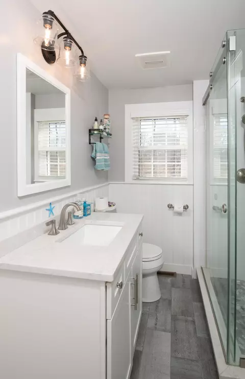 Bath - 89 Trout Brook Rd, Cotuit, MA 02635 photo 2 of 9