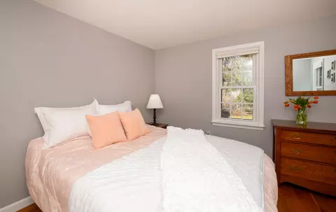 Bedroom - 89 Trout Brook Rd, Cotuit, MA 02635 photo 3 of 12