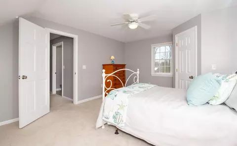 Bedroom - 89 Trout Brook Rd, Cotuit, MA 02635 photo 11 of 12