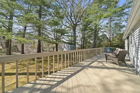 551 Shore Rd, Monument Beach, MA 02553