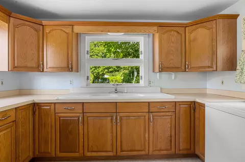 9 Harrison Ave, Buzzards Bay, MA 02532 photo 14