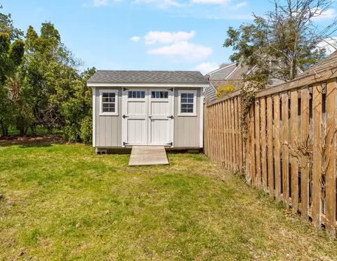 Exterior - 37 Uncle Henrys Rd, Mashpee, MA 02649 photo 5 of 6