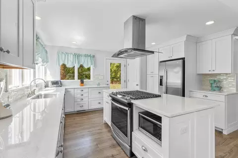 Kitchen - 37 Uncle Henrys Rd, Mashpee, MA 02649 photo 1 of 3
