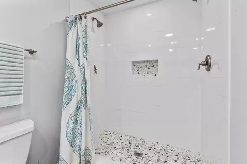 Bath - 37 Uncle Henrys Rd, Mashpee, MA 02649 photo 3 of 4