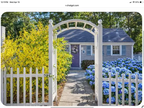 5 Coach House Ln, South Dennis, MA 02660
