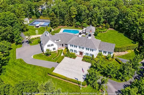 44 Seapuit Rd, Osterville, MA 02655