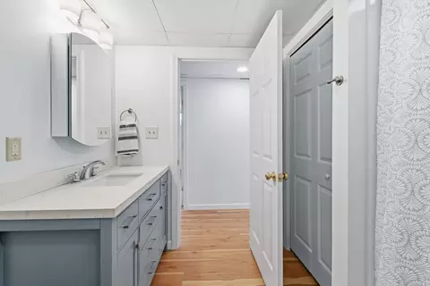 Bath - 395 Kendrick Ave, Wellfleet, MA 02667 photo 4 of 4