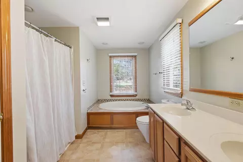 Bath - 395 Kendrick Ave, Wellfleet, MA 02667 photo 1 of 4