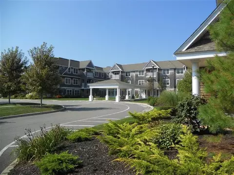 110 Dillingham Ave #214, Falmouth, MA 02540