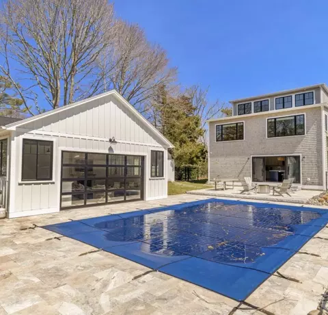 1045 Main St, Cotuit, MA 02635 photo 4