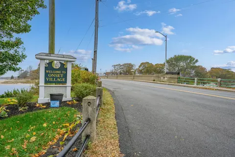 218 Onset Ave, Onset, MA 02558 photo 2