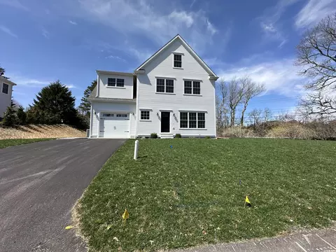 3 Academy Hill Ln, South Dennis, MA 02660