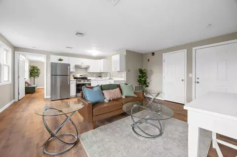 425 Main St UNIT D, Chatham, MA 02633