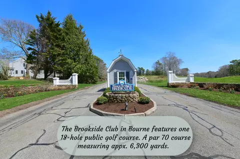 2 Candleberry Ct UNIT 2, Bourne, MA 02532