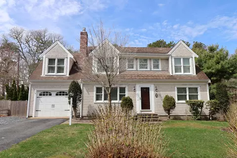 67 Raymond Ave, South Yarmouth, MA 02664