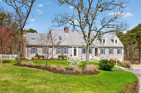 4 Skipper Shea Ln, Harwich, MA 02645