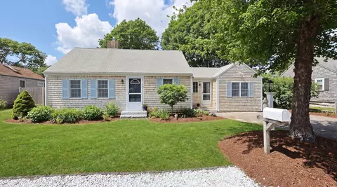 22 Mandeville Rd, West Harwich, MA 02671