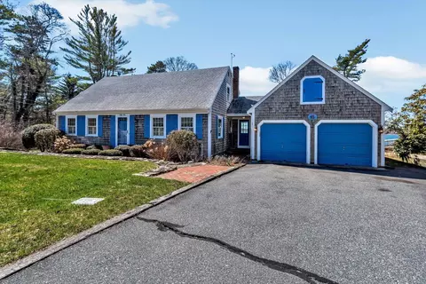 65 Lewis Point Rd, Buzzards Bay, MA 02532