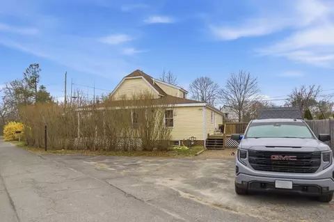 Exterior - 13 Harrison Ave, Buzzards Bay, MA 02532 photo 7 of 7