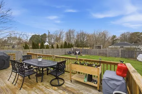 Exterior - 13 Harrison Ave, Buzzards Bay, MA 02532 photo 4 of 7