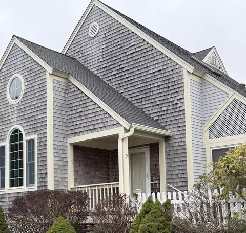 9 Red Cedar Rd UNIT 9, Mashpee, MA 02649