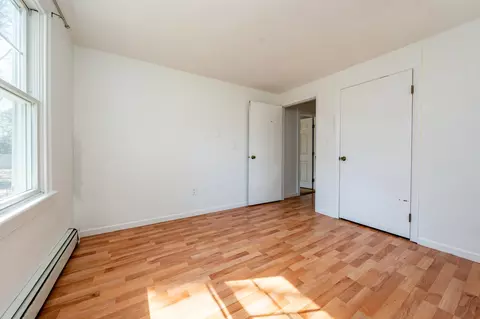 Bedroom - 67 Crawford Rd, Cotuit, MA 02635 photo 4 of 6