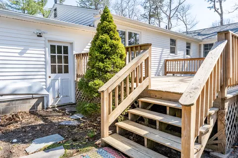Exterior - 67 Crawford Rd, Cotuit, MA 02635 photo 1 of 4