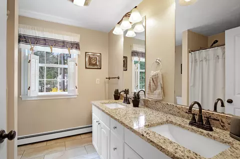 Bath - 842 Main St, Wareham, MA 02571 photo 2 of 4