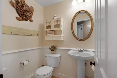 Bath - 842 Main St, Wareham, MA 02571 photo 1 of 4