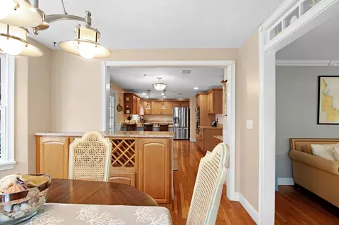 Dining - 842 Main St, Wareham, MA 02571 photo 2 of 3