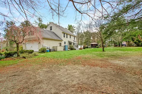 Exterior - 842 Main St, Wareham, MA 02571 photo 10 of 13