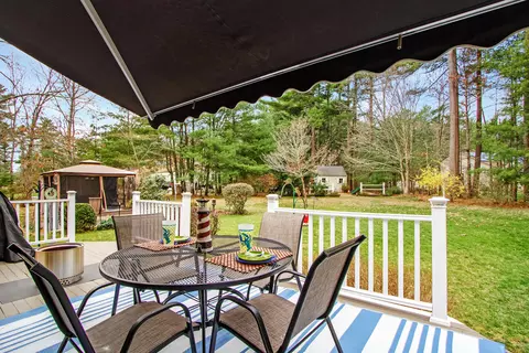 Exterior - 842 Main St, Wareham, MA 02571 photo 12 of 13
