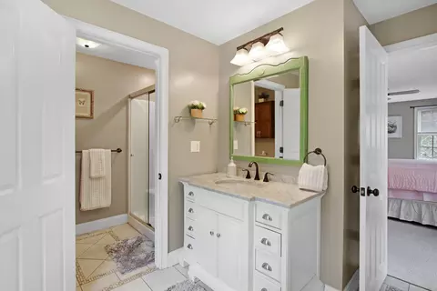 Bath - 842 Main St, Wareham, MA 02571 photo 3 of 4