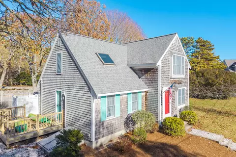 35 Pine Tree Rd, South Chatham, MA 02659
