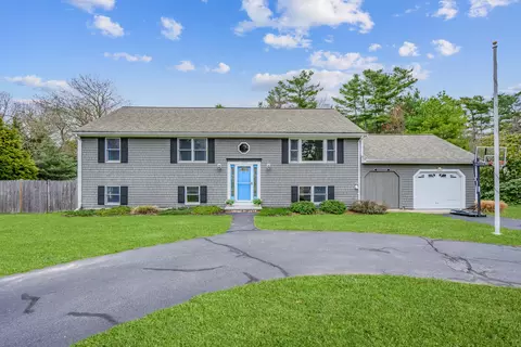 153 Hickory Hill Cir, Osterville, MA 02655