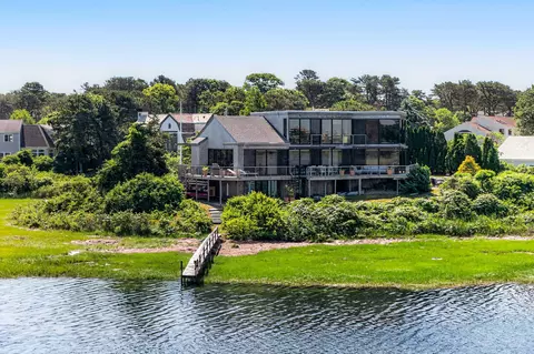 38 Indian Trl, Chatham, MA 02633