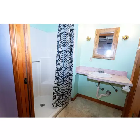 Bath - 4 Hane Rd, Mashpee, MA 02649 photo 3 of 3