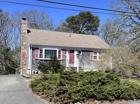 55 Cyprus Rd, South Dennis, MA 02660