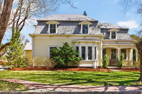 474 Davisville Rd, East Falmouth, MA 02536