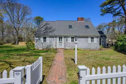 10 Park Ln, Brewster, MA 02631