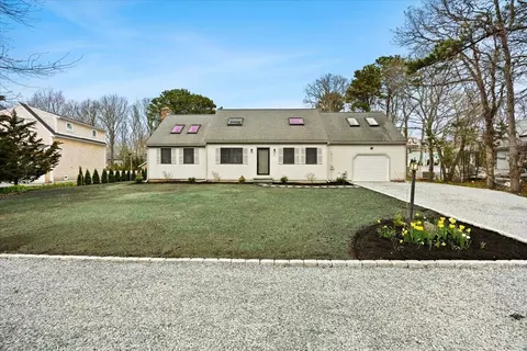 Exterior - 67 Whippoorwill Cir, Mashpee, MA 02649 photo 6 of 8