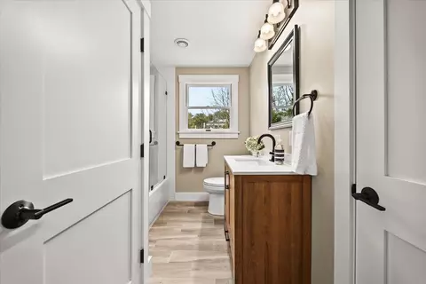Entry Way - 67 Whippoorwill Cir, Mashpee, MA 02649 photo 3 of 4