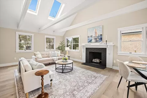 Living - 67 Whippoorwill Cir, Mashpee, MA 02649 photo 8 of 10