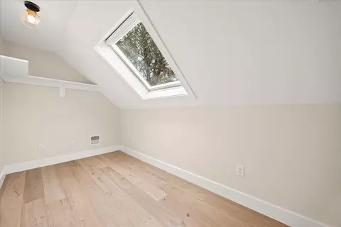 Bedroom - 67 Whippoorwill Cir, Mashpee, MA 02649 photo 8 of 10