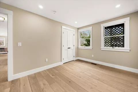 Bedroom - 67 Whippoorwill Cir, Mashpee, MA 02649 photo 5 of 10