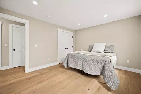 Bedroom - 67 Whippoorwill Cir, Mashpee, MA 02649 photo 2 of 10
